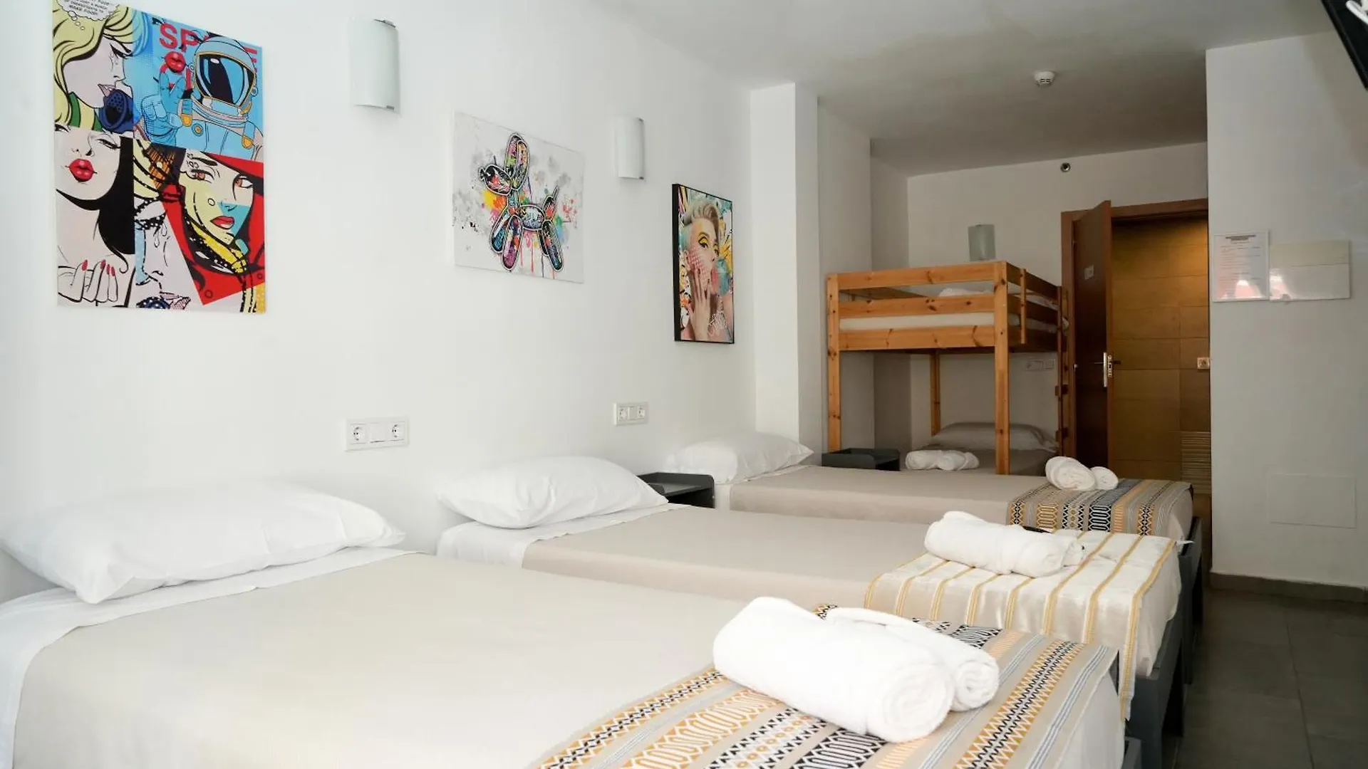 New Art Hostel - Albergue Juvenil Palma de Mallorca
