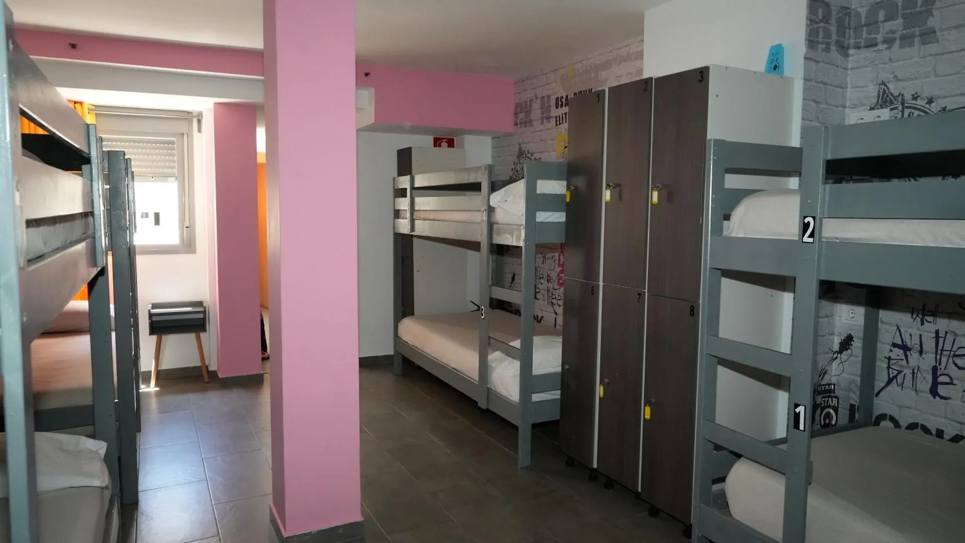 New Art Hostel - Albergue Juvenil Palma de Mallorca Hiszpania