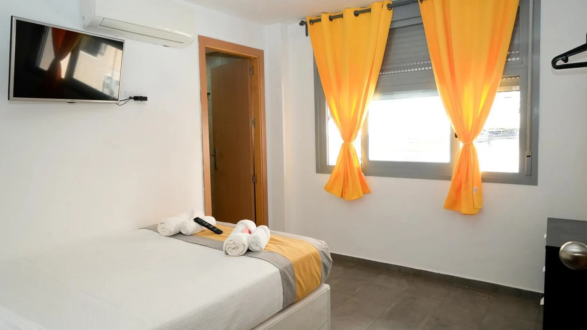 New Art Hostel - Albergue Juvenil Palma de Mallorca