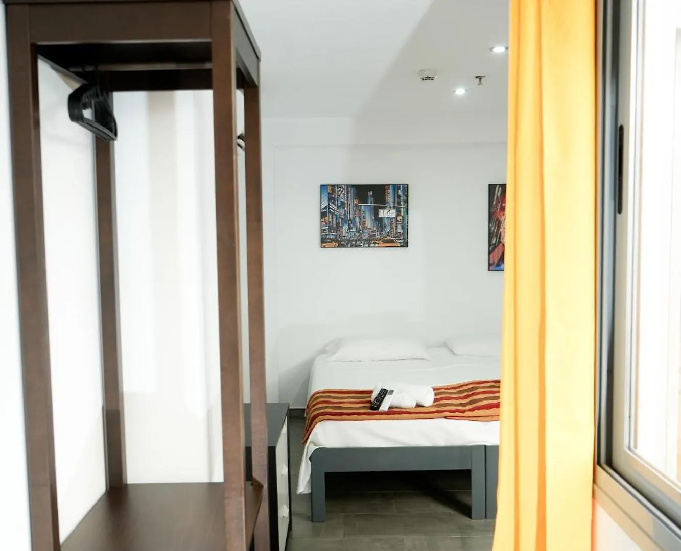 New Art Hostel - Albergue Juvenil Palma di Maiorca Spagna