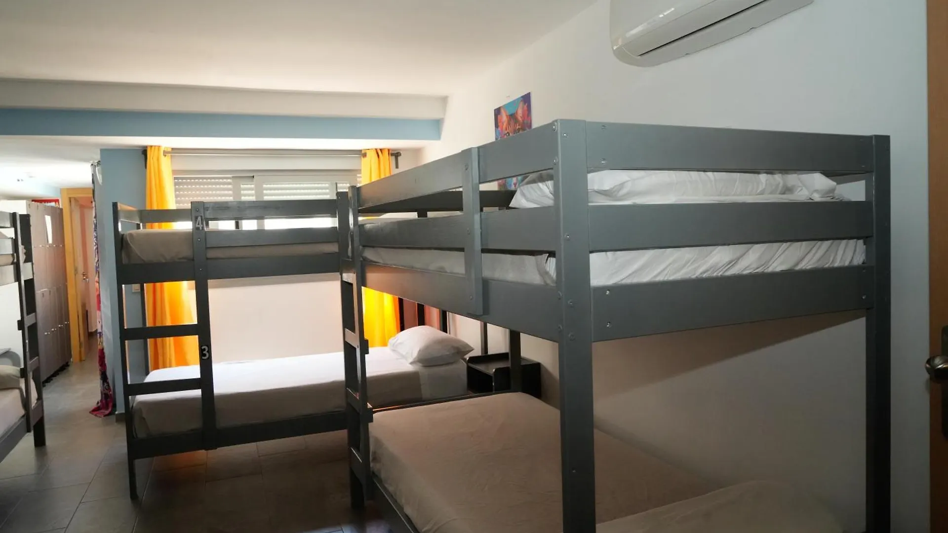 New Art Hostel - Albergue Juvenil Palma di Maiorca